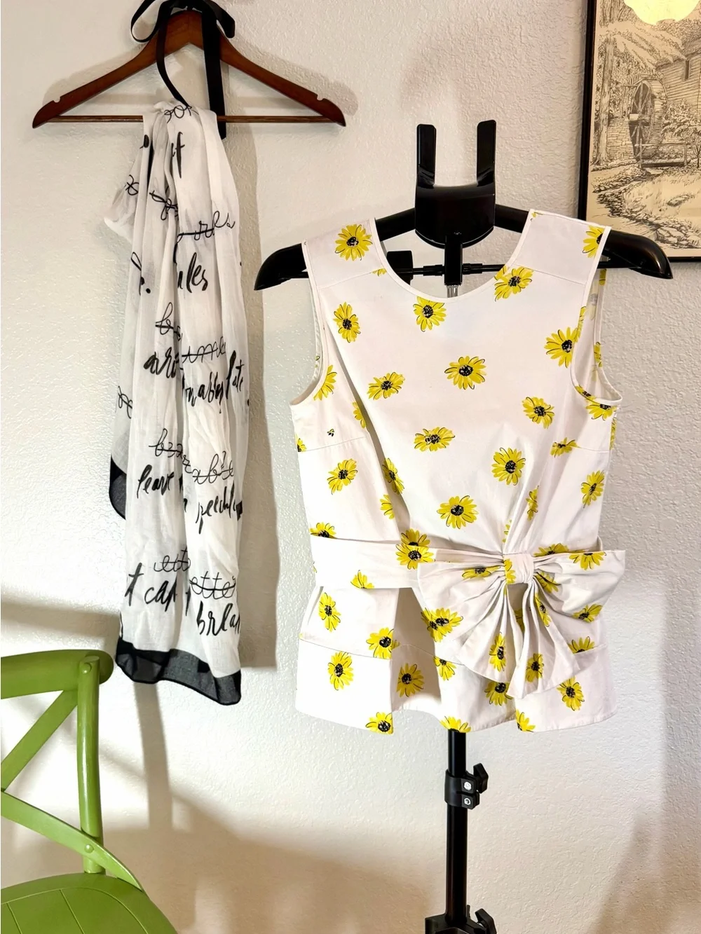 Kate Spade New York Daisy Bee Print Bow Tie Peplum Top Size 4